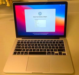 MacBook Pro 13.3 Inch Computer - MANY EXTRAS incl. AirPods