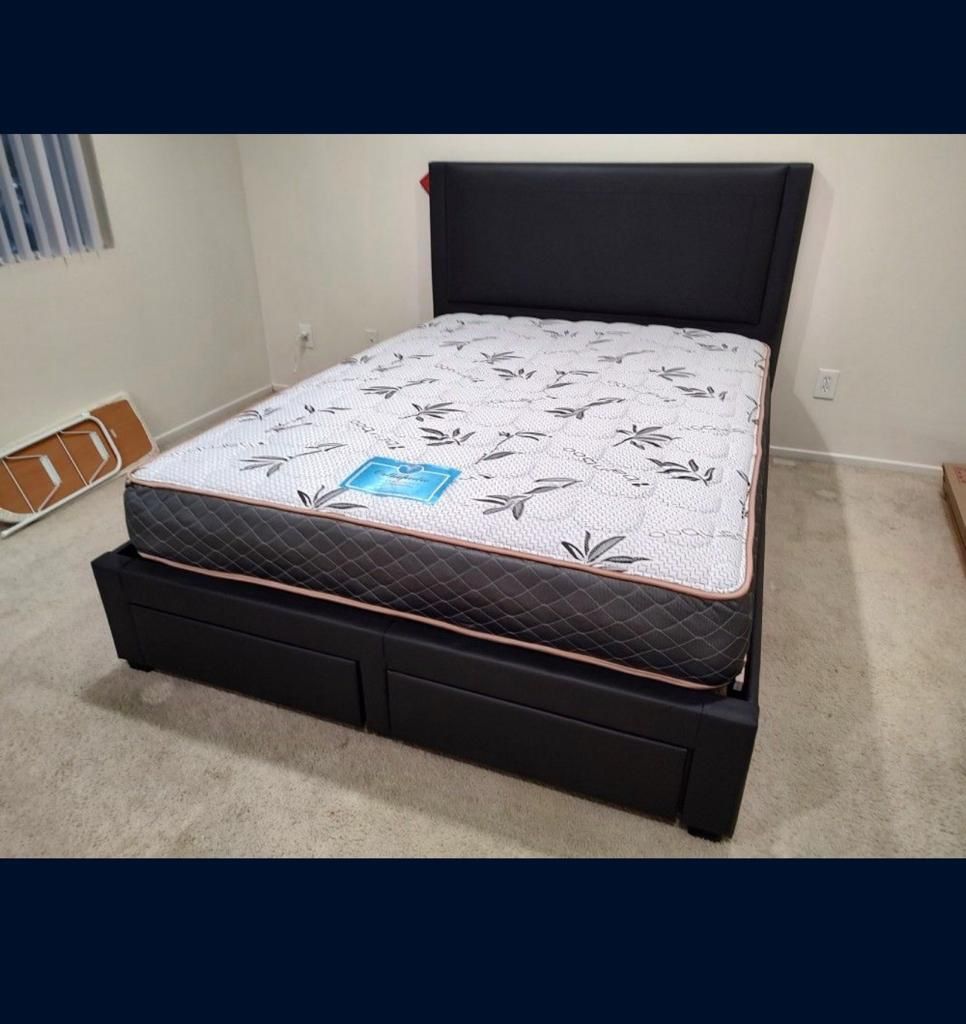 Queen Bed With Bamboo Mattress 