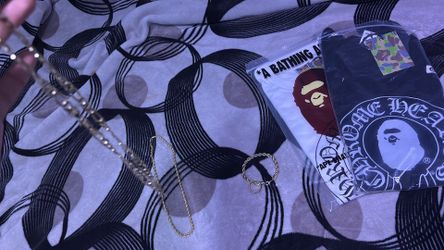 Jewelry n chrome heart shirts