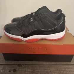 Jordan Bred Low 11 Size 9.5