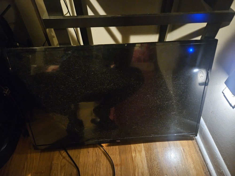 32 Inch TCL