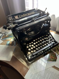 Antique Underwood Typewriter 1920’s