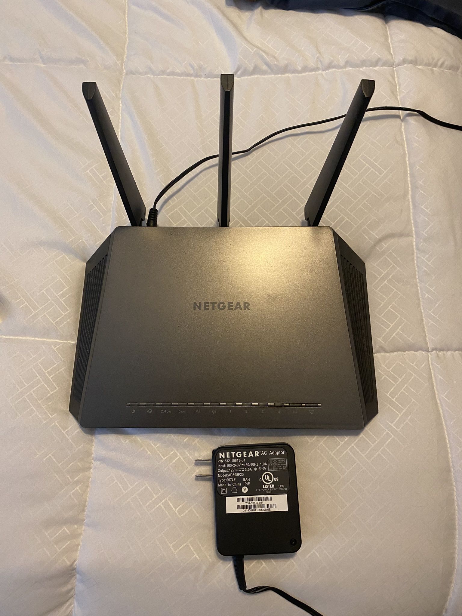 Netgear Nighthawk AC1900 Smart Wifi Router; Model R7000