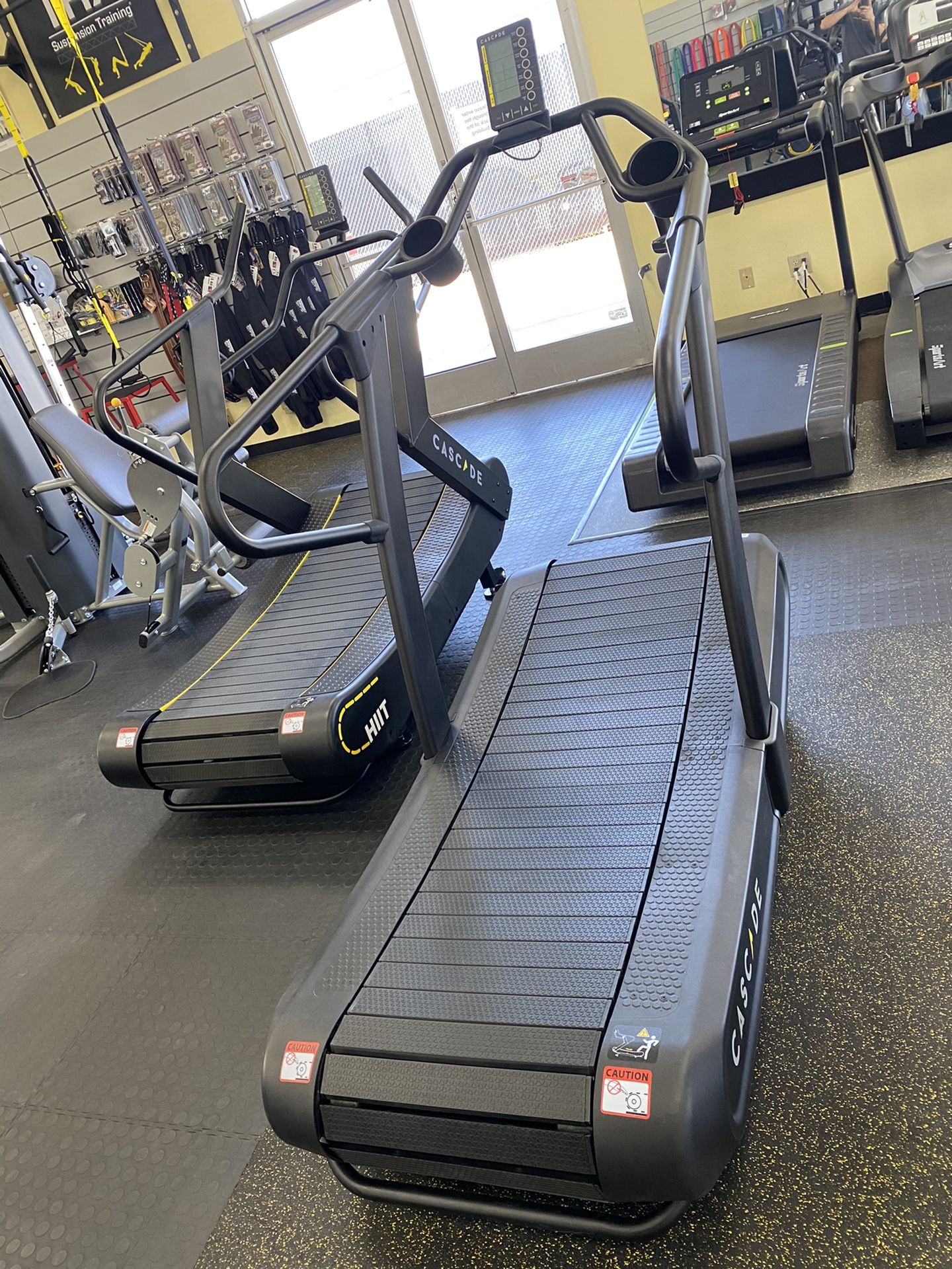 Cascade UltraRunner Curve Treadmill wSled