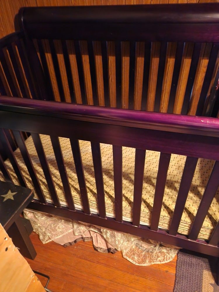Baby Crib 