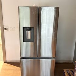 Brand New Samsung 30” Refrigerator 
