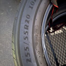 255/55 R20
