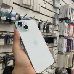 iPhone 15 128GB UNLOCKED 