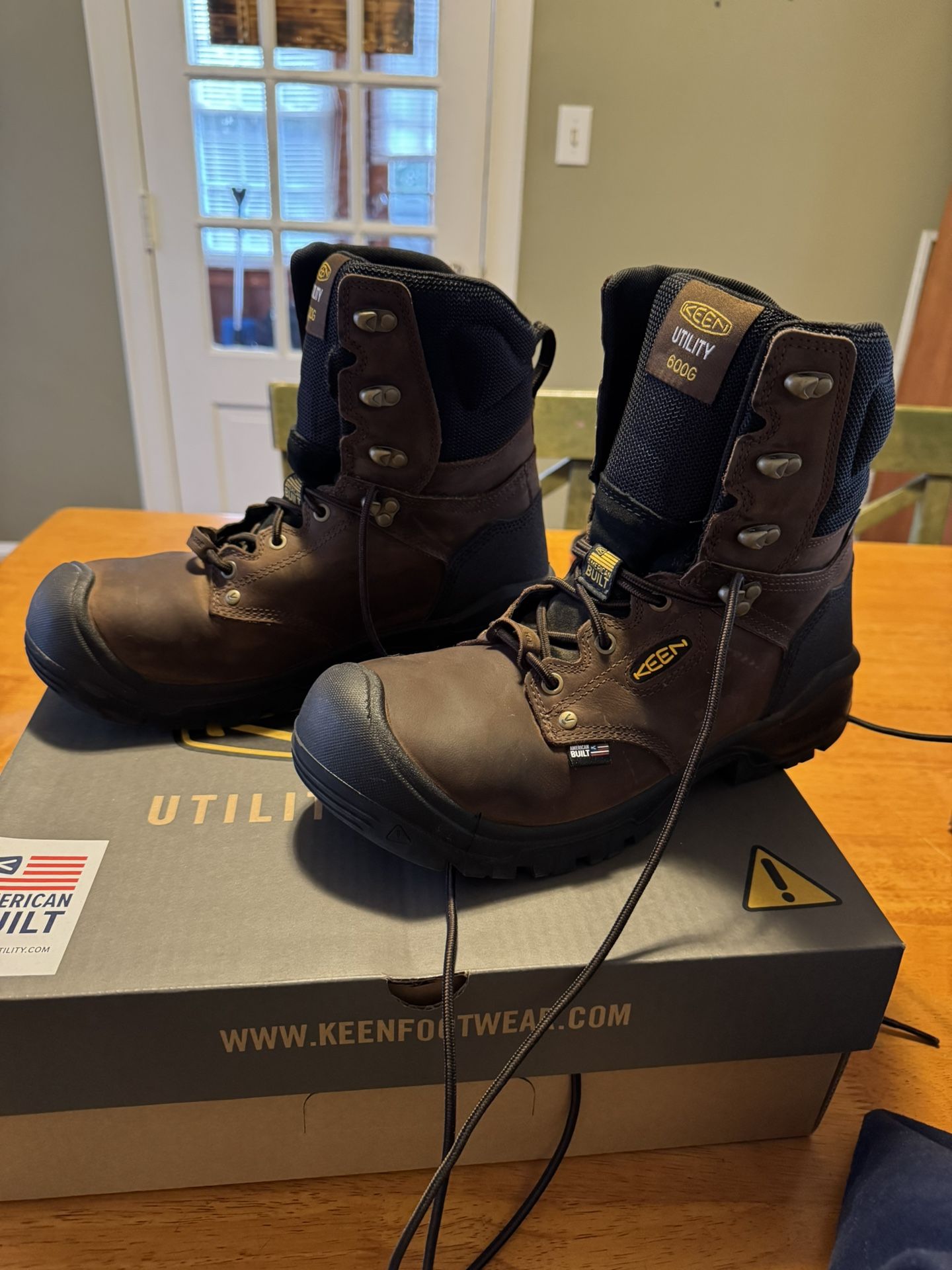 Keen 8” 600g Insulated Independence Boot 10ee