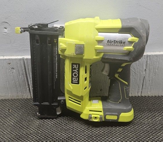 RYOBI Brad Nailer