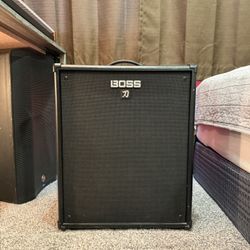 Katana 210 Bass Amp