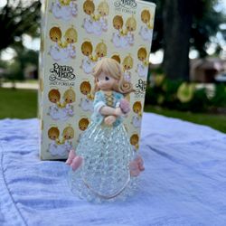 Precious Moments by Enesco -2001 - Four Seasons Spun Glass Belle Figurine: Summer Belle 