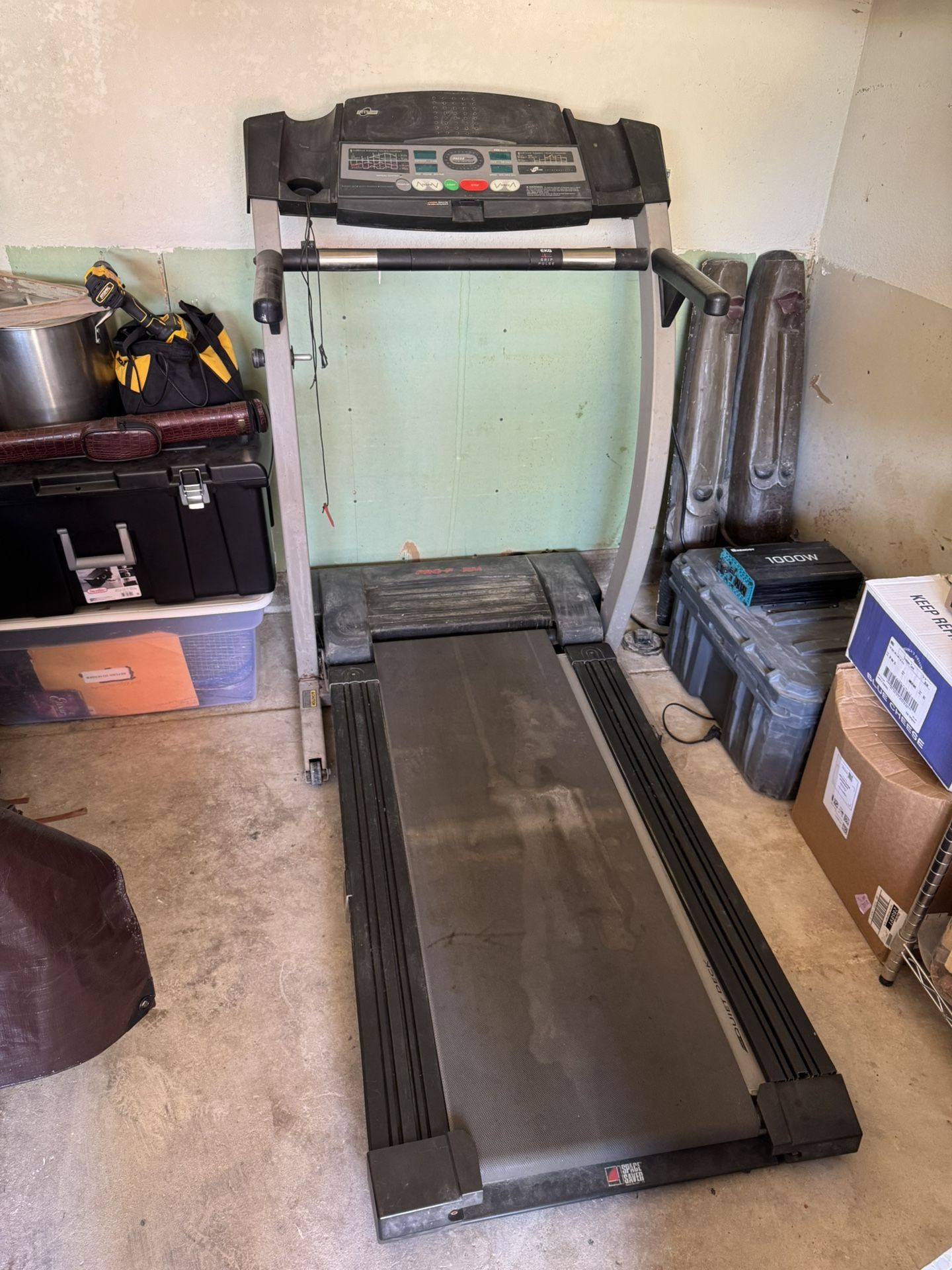 Free treadmill