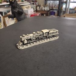 "Trains Gone By" Seaboard 303 Locomotive Limited Edition Figurine By Georgia Marble #207 Of 3000 Made Of Crushed Marble In U.S.A. 6"L X 1.5"H