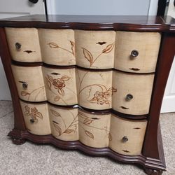 Small Chest 