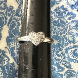 Diamond Cluster Prong set Heart Sterling Silver Ring Preowned.