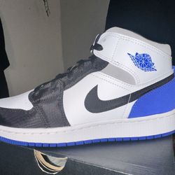 Air Jordan 1 Mid SE 