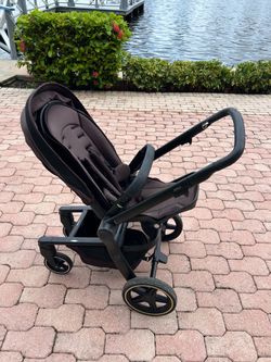 Joolz Hub Compact Stroller – Reversible Seat – Great Value