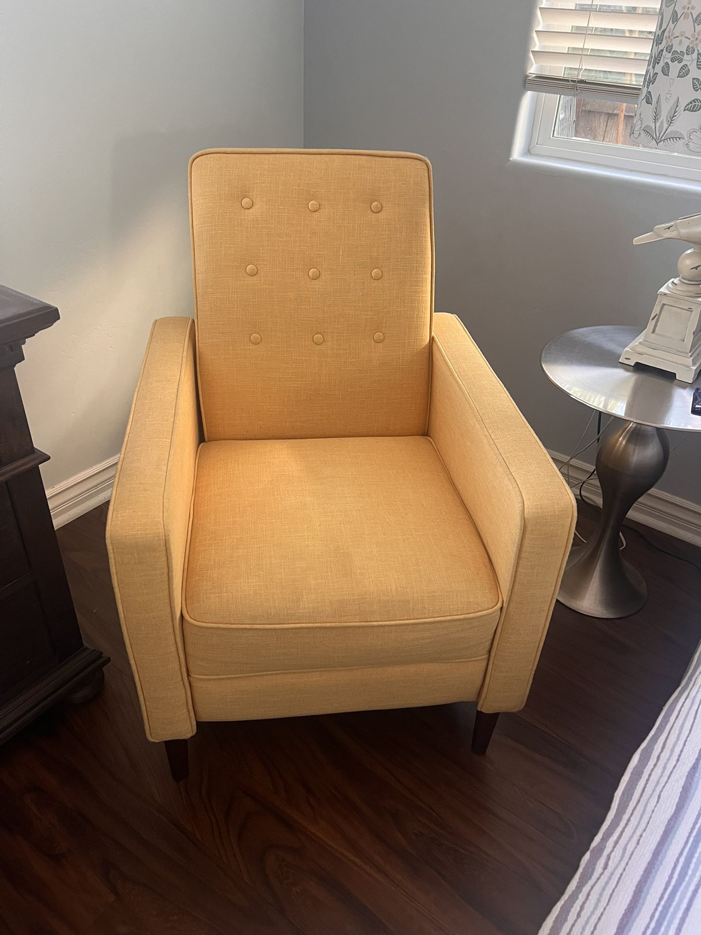 Recliner Chair