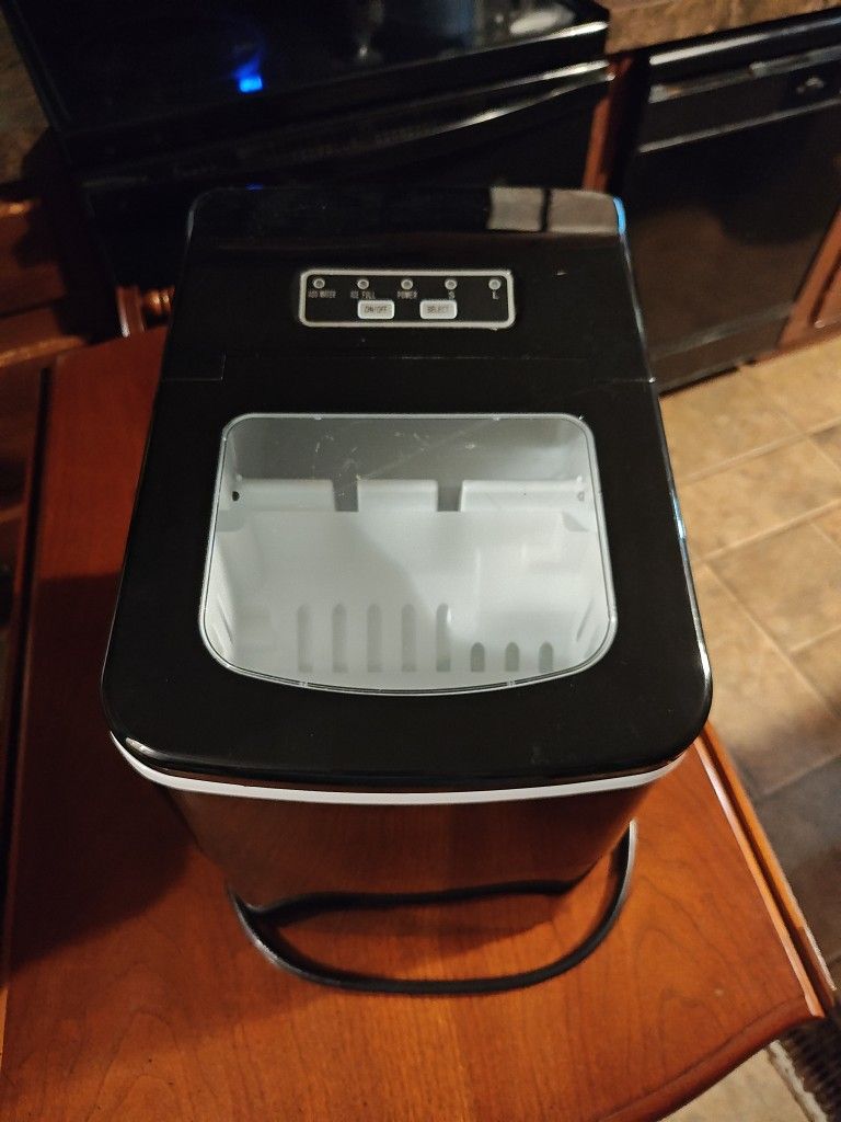 Countertop Ice Maker