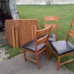 Table And Chairs 