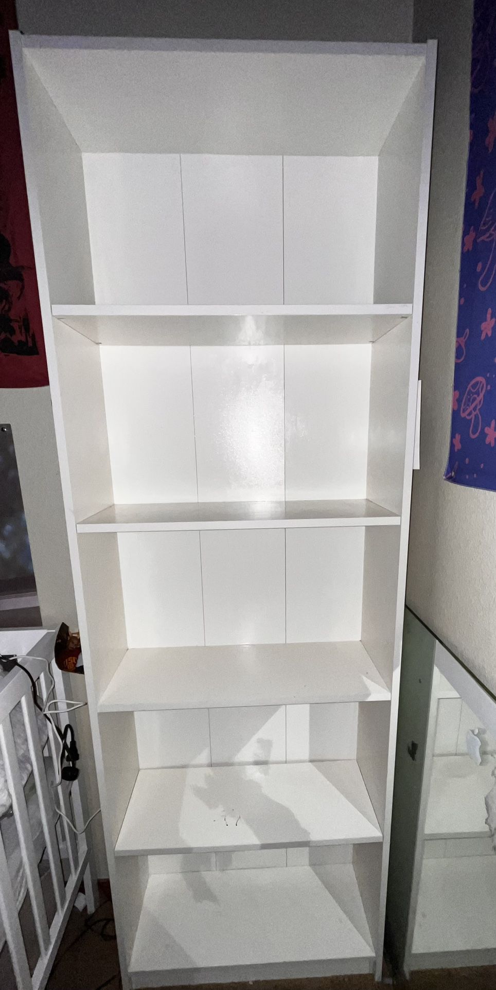 White Ikea Bookshelf 