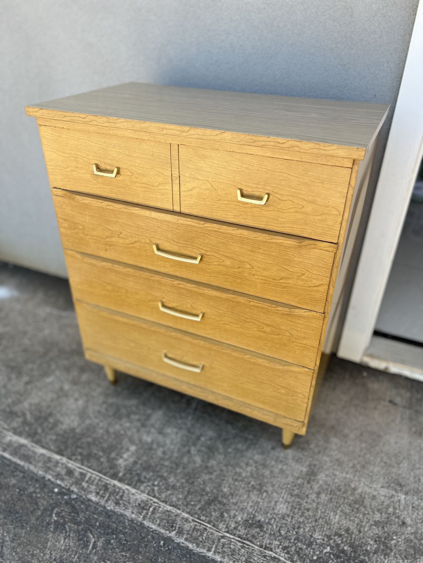 Cute 4 Drawer Mid Century Dresser