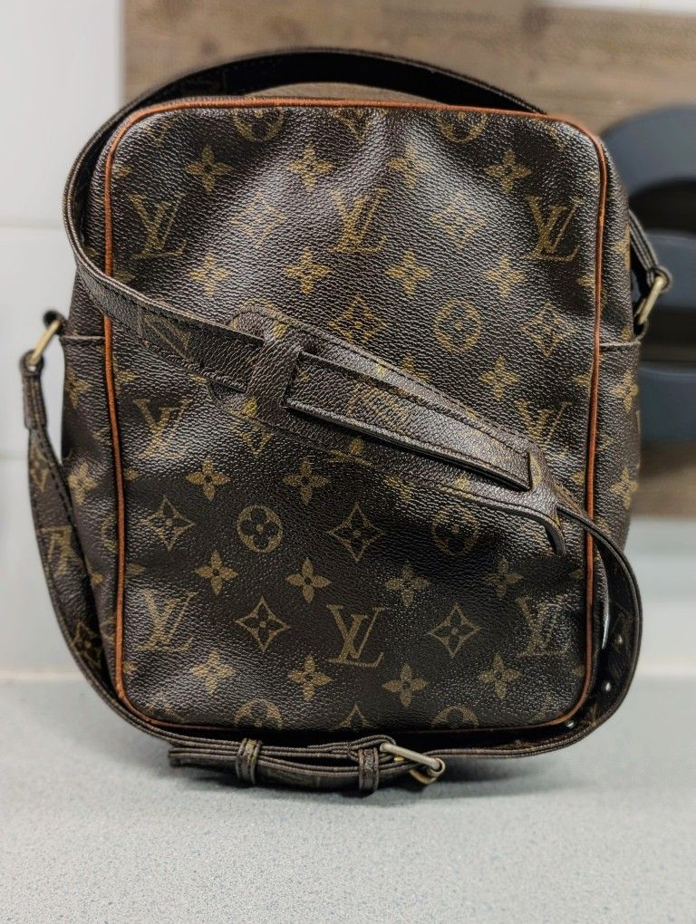 Louis Vuitton Vintage Danube Monogram Crossbody