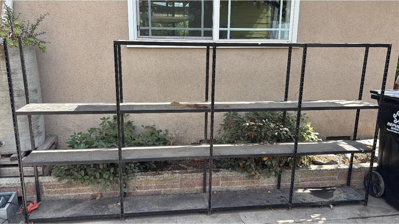 Shelving unit