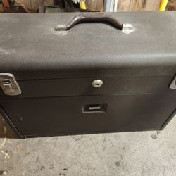 Kennedy Machinist Tool Box & lower unit.