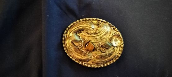 vintage oval western-style belt buckle
