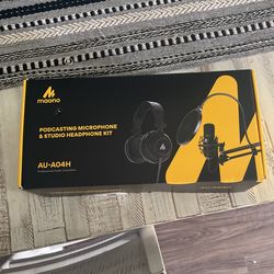 Amino Podcasting Microphone Set