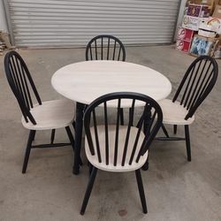 Whitewashed Dining Table and Chair Set