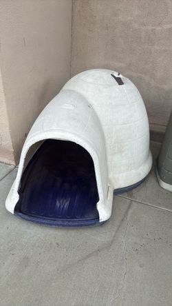 Free Large Dog Igloo House