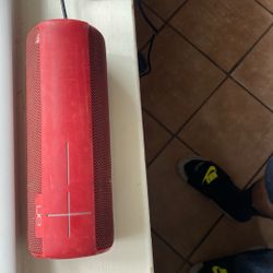 UE Boom Bluetooth Speaker 