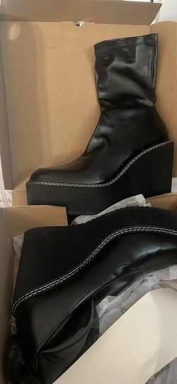 Platform black ankle boots