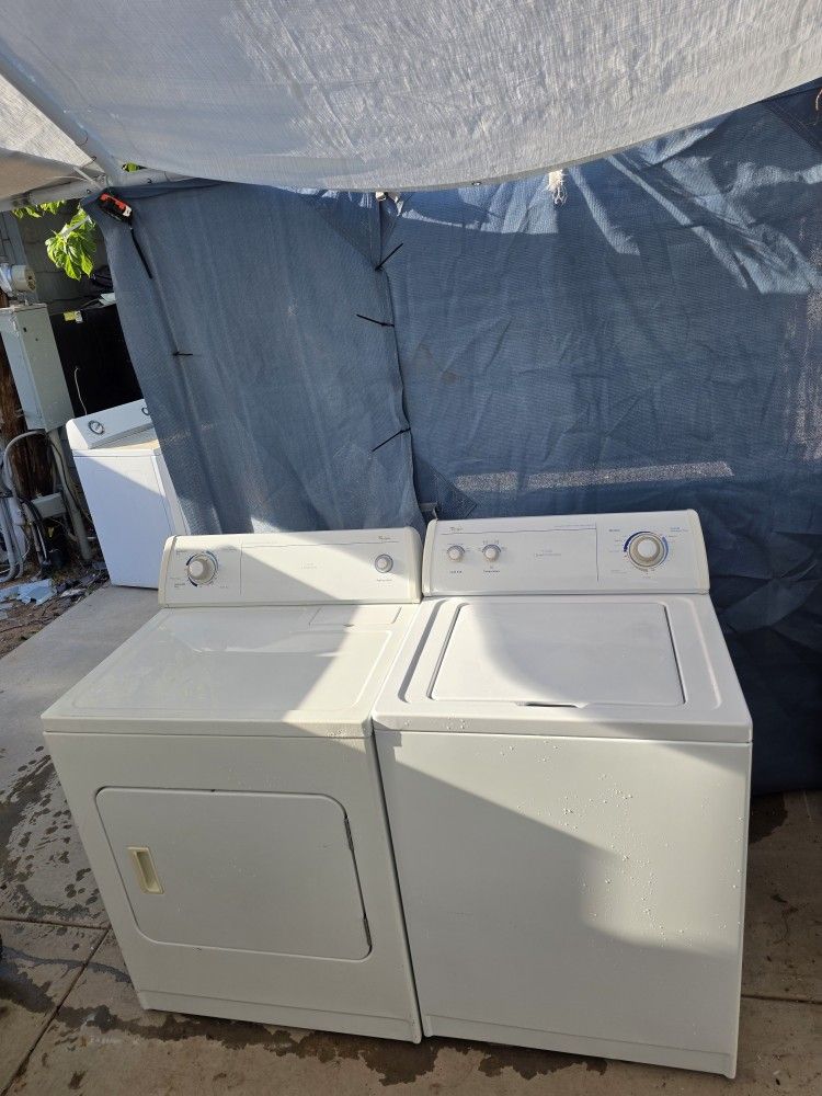 Whirlpool Washer And Dryer Set