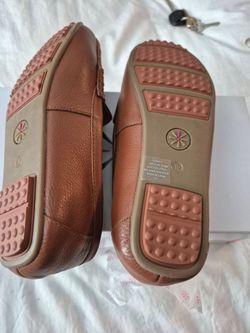 Female shoe  size 8.5  NEW