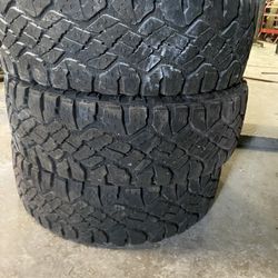 Good Year Wrangler 245/75/16