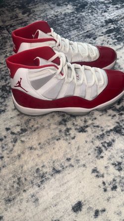 Air Jordan 11 Retro Cherry Red White size 10 men’s