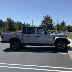 2020 Jeep Gladiator