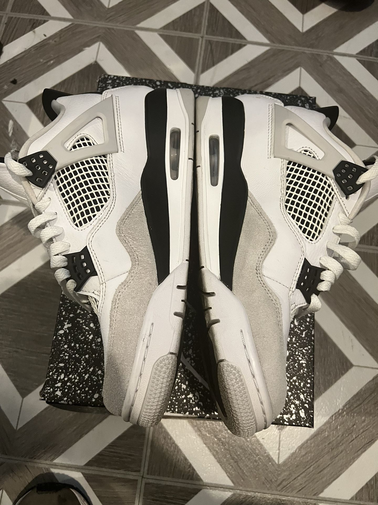 jordan 4 milatary black