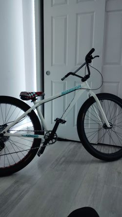 Mafia bomma thrust ivory