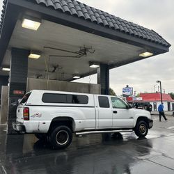 SnugTop Camper Shell – 8ft Bed Chevy/GMC