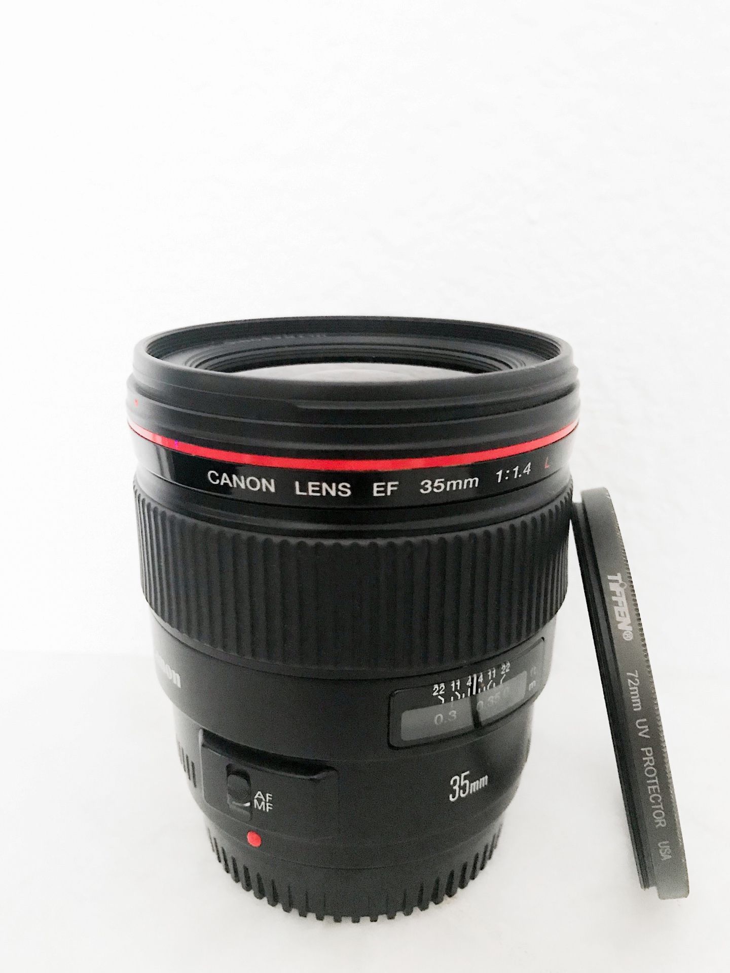 Canon EF 35mm f/1.4 Prime L USM Lens