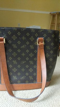Purse Or Handbag