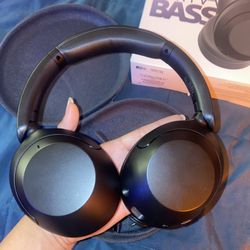 Sony XB-WH910nb Noise Cancelling Headphones 