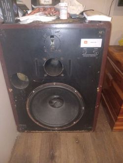 Jbl. L300.   Speaker