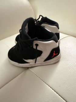 Kid shoes, size 7c