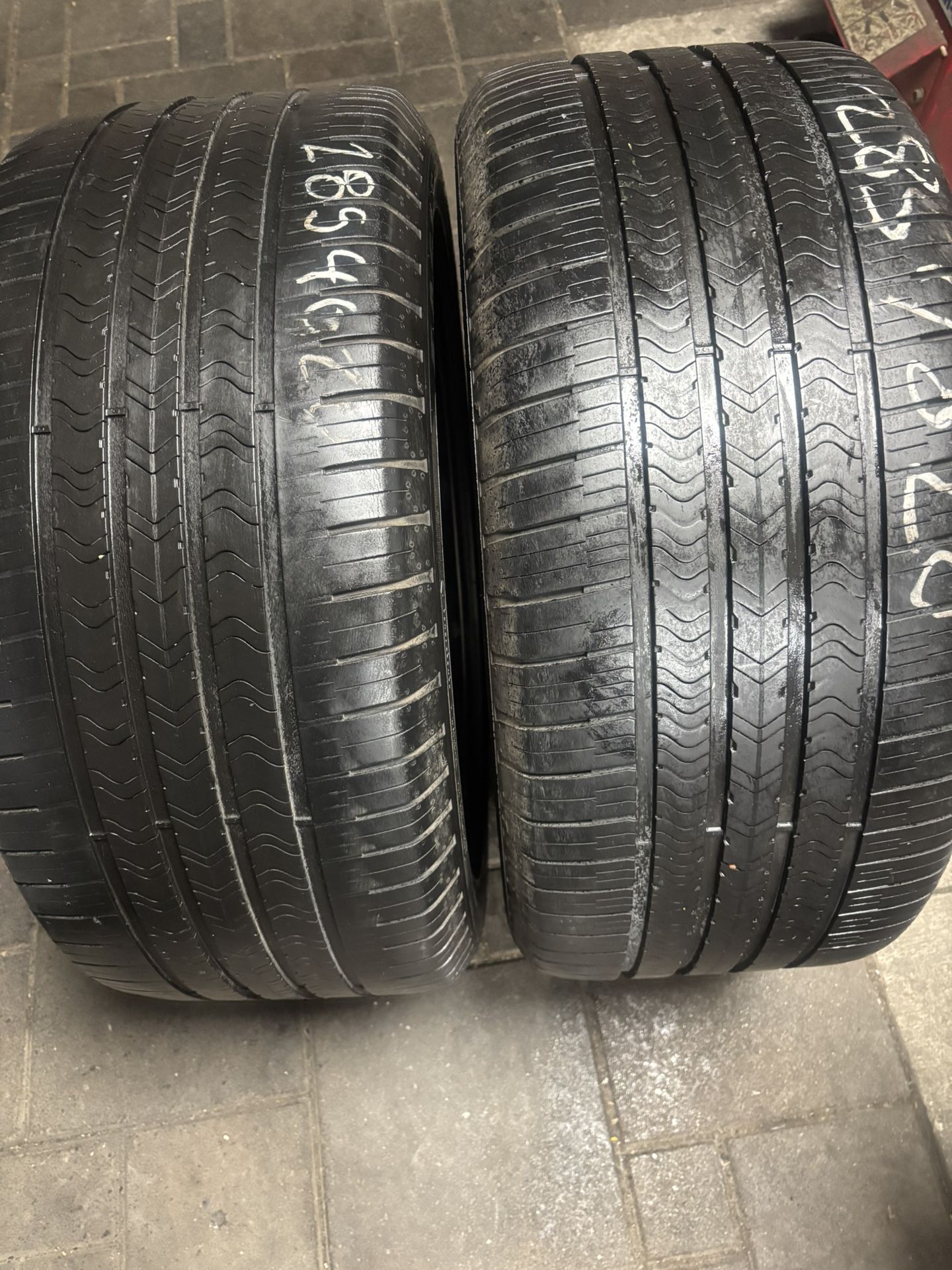 285/40/20 Good Year Pair 100$ Installed And Balanced 